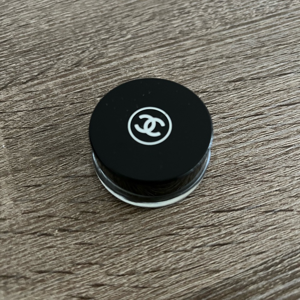 Chanel container